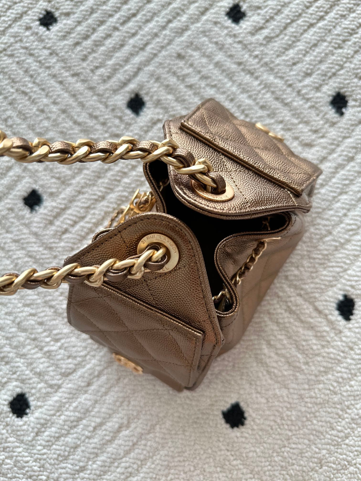 Chanel 25 Hobo Bag 22cm Bronze Calfskin