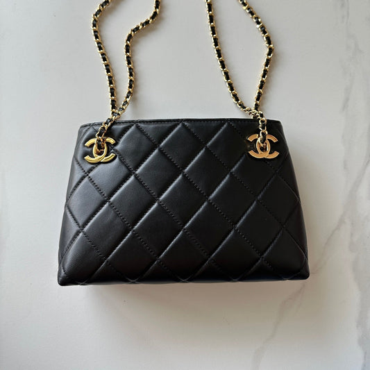 CC Mini Shopping Wine Black Quited Lambskin 292268