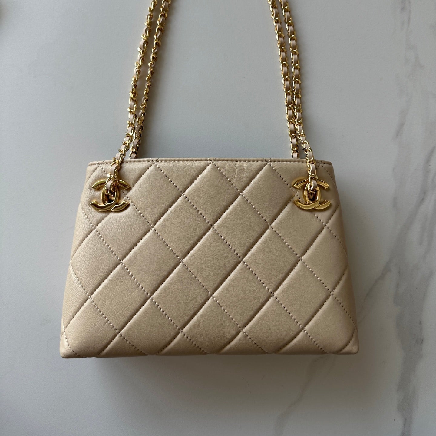 CC Mini Shopping Beige Quited Lambskin 292269