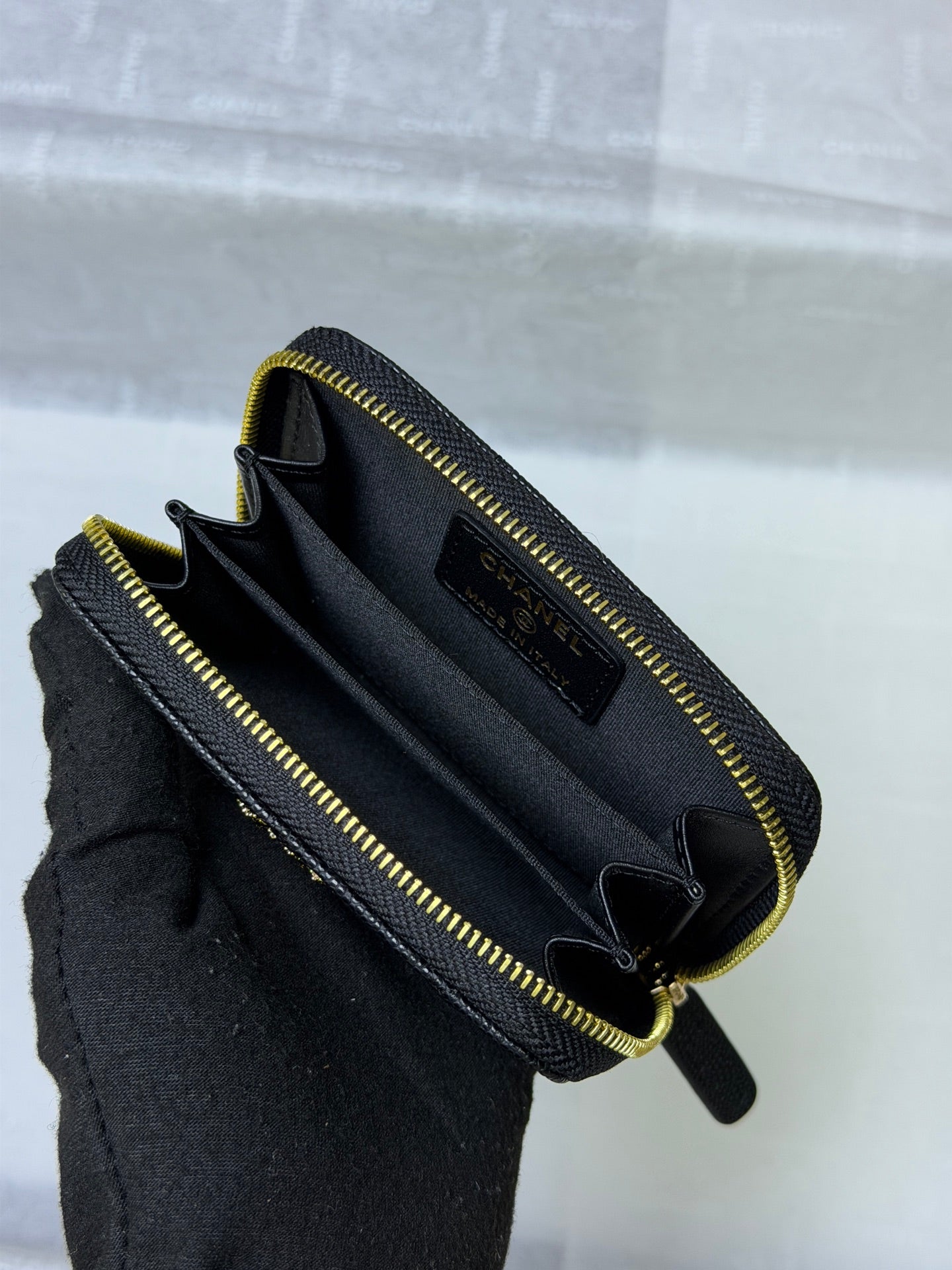 CC 26P Zipper Card Holder Black Quited Caviar Leather