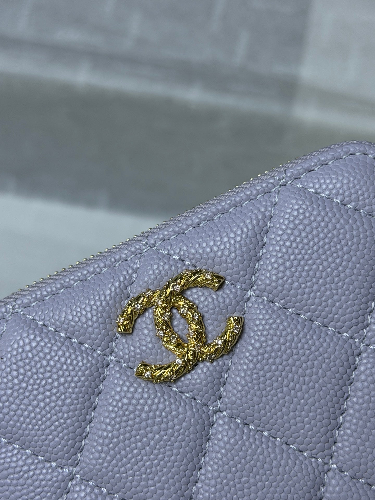 CC 26P Zipper Card Holder Light Purple Quited Caviar Leather