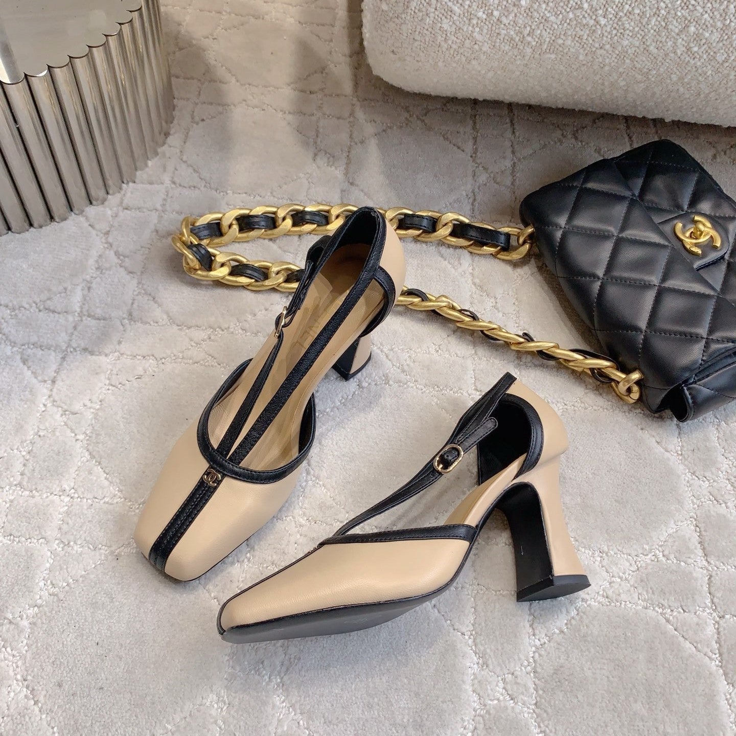 CC FW26 Square Cap Toe Slingback 8.5cm Black Beige Patent Leather 723689
