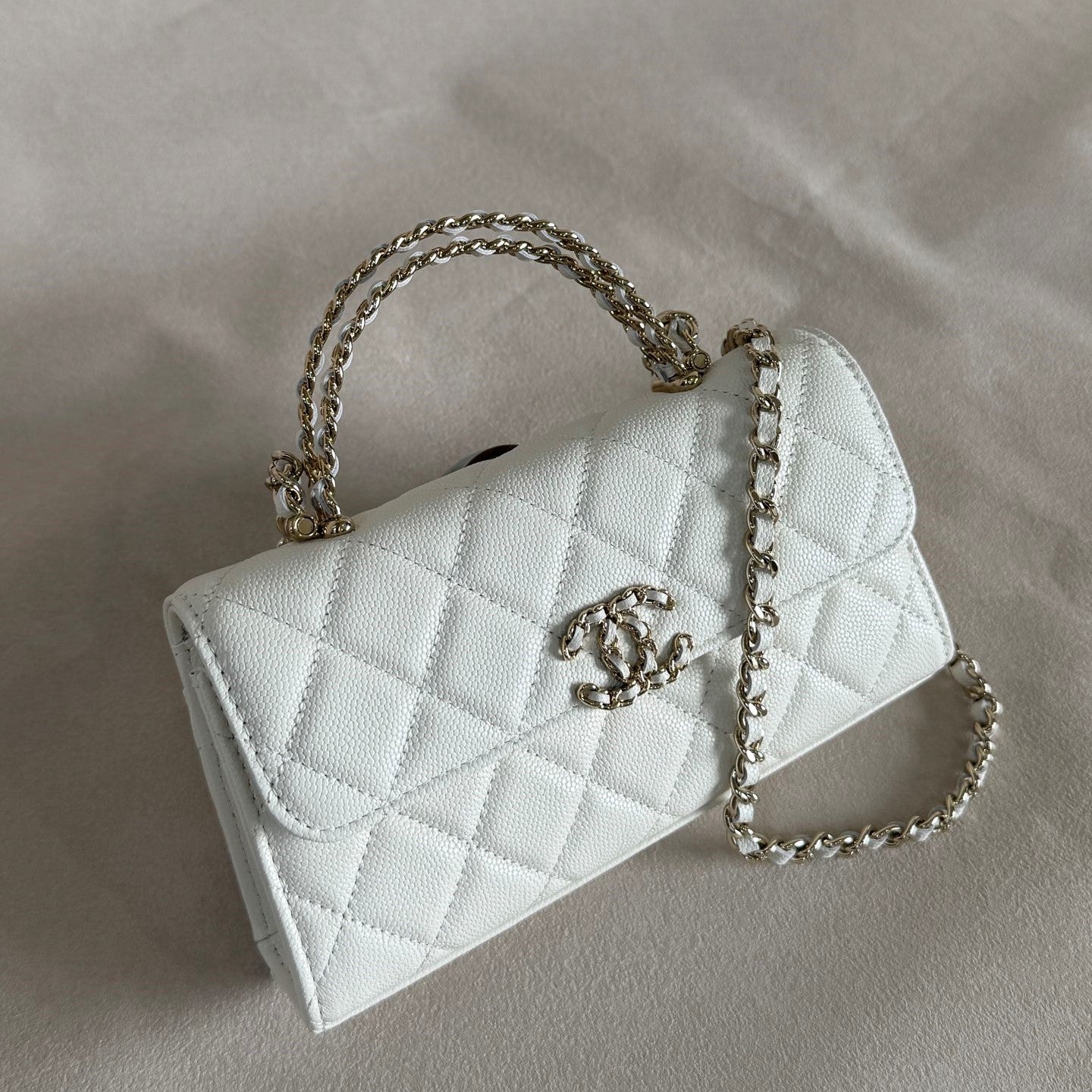 CC 23P Top Handle Kelly Clutch White Caviar Leather 282529