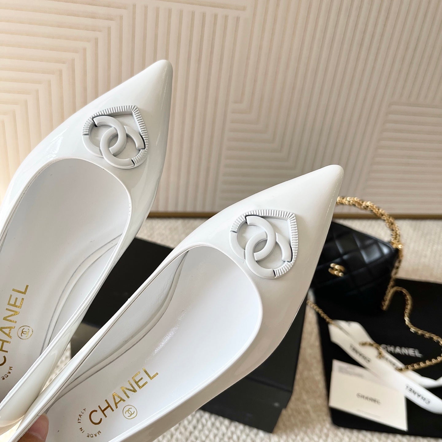 CC 26s Pointed-Toe Flats Pump White Patent Leather 787140