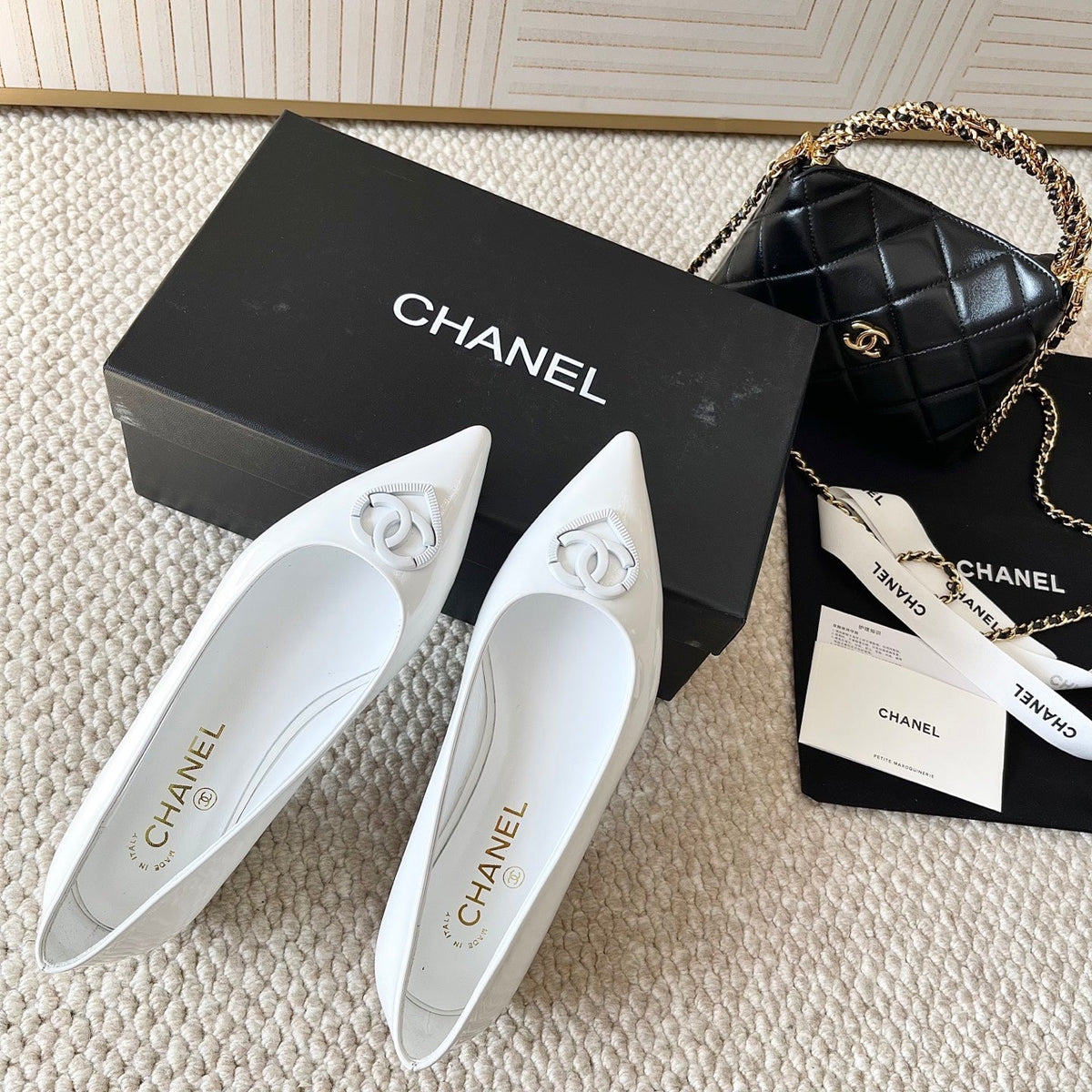 CC 26s Pointed-Toe Flats Pump White Patent Leather 787140
