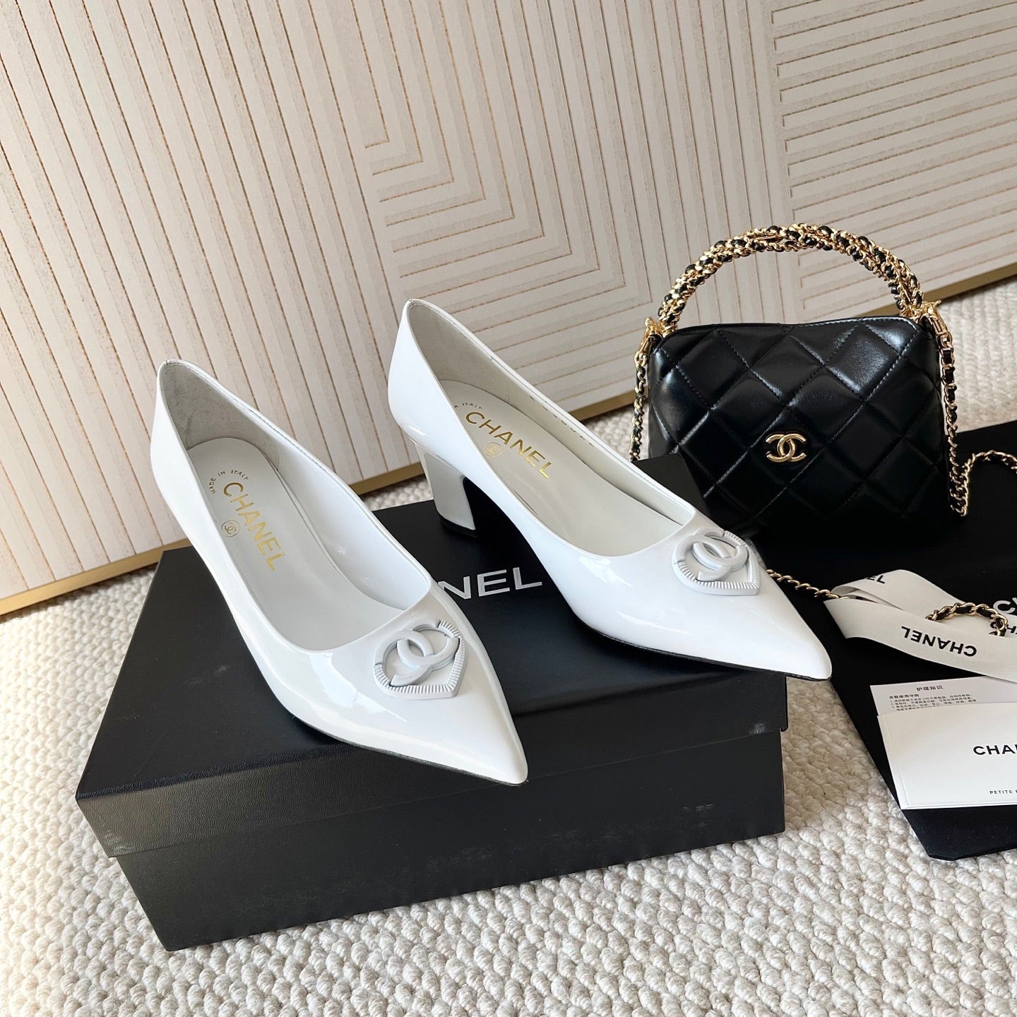 CC 26s Pointed-Toe Pump White Patent Leather 787141