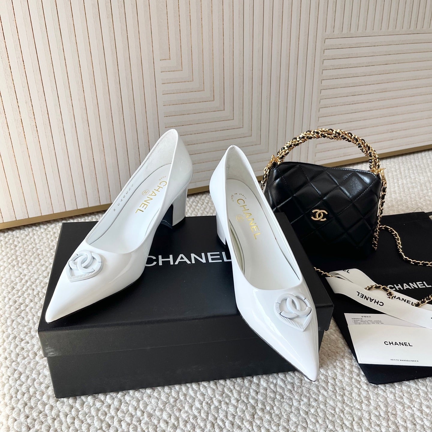 CC 26s Pointed-Toe Pump White Patent Leather 787141