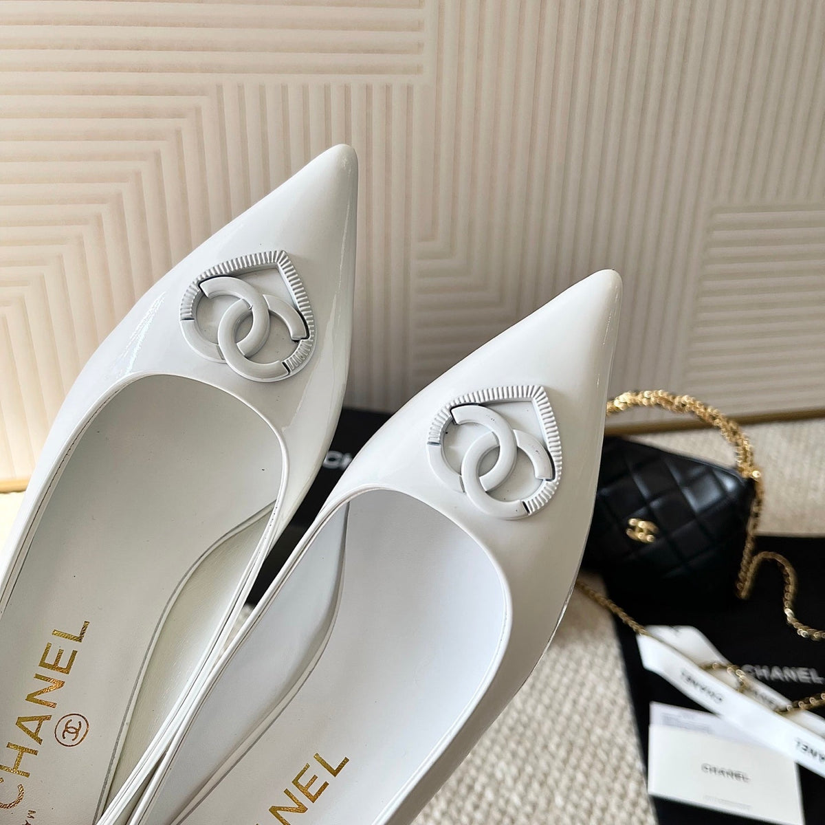 CC 26s Pointed-Toe Pump White Patent Leather 787141