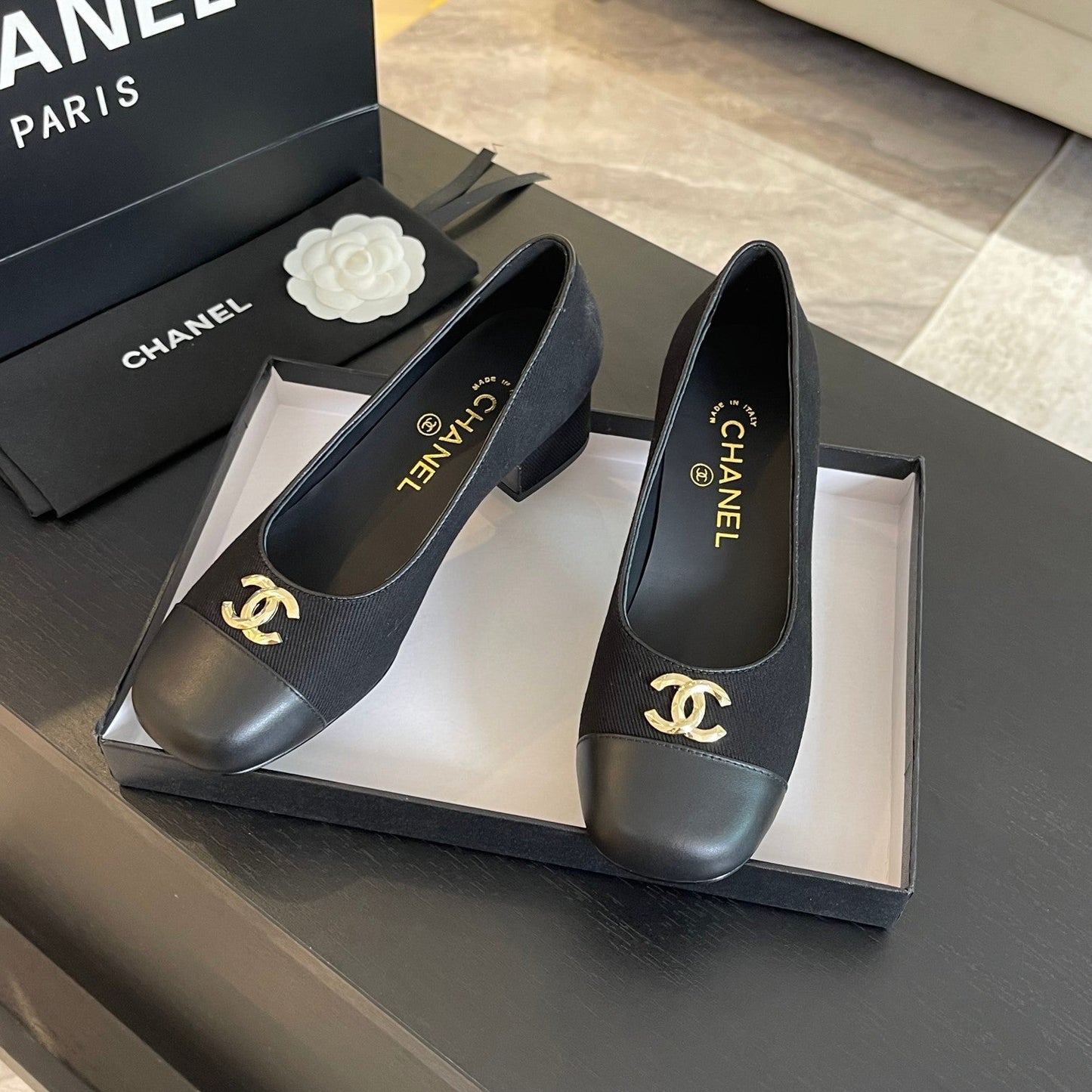 cc pump 50 black grosgrain calfskin
