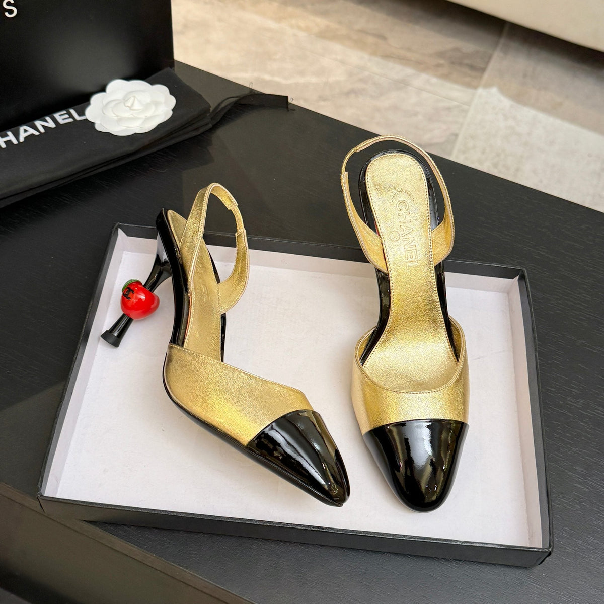 CC Métiers d’art 2026 Slingbacks 8.5cm Gold Leather 847283
