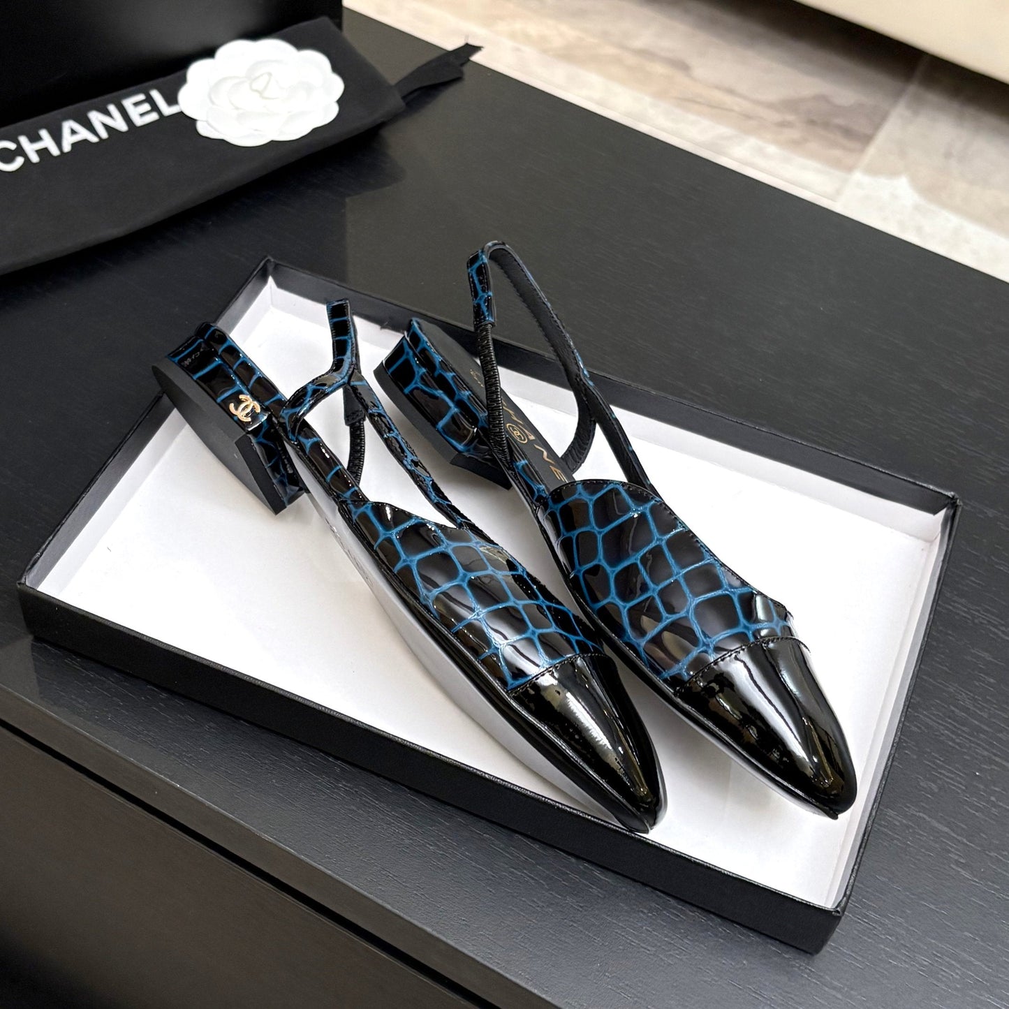 CC 26s Classic Slingback Flat Black Blue Crocodile Embossed Patent Leather 907633