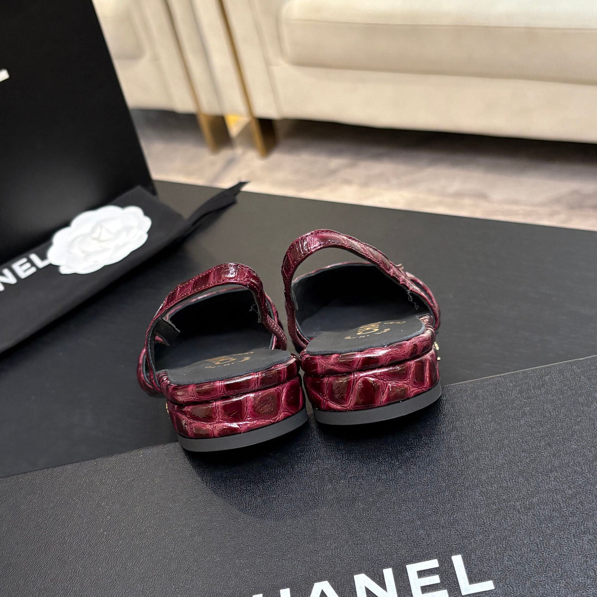 CC 26s Classic Slingback Flat Black Red Crocodile Embossed Patent Leather 907635