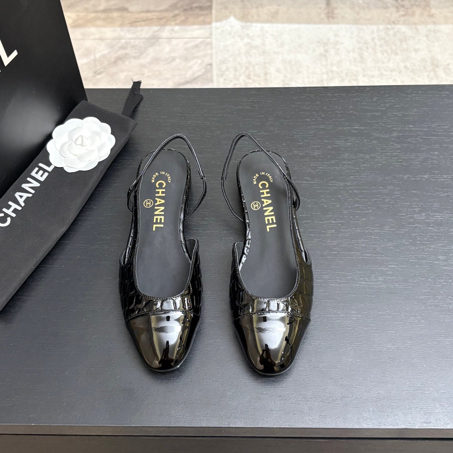 CC 26s Classic Slingback Flat Black Crocodile Embossed Patent Leather 907637
