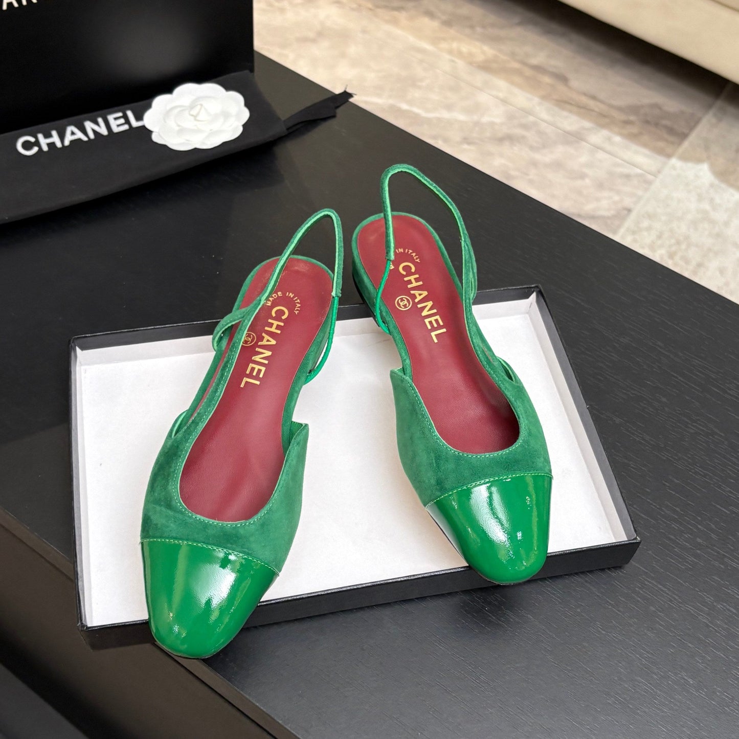 CC 26s Classic Slingback Flat Green Suede Patent Leather 907644