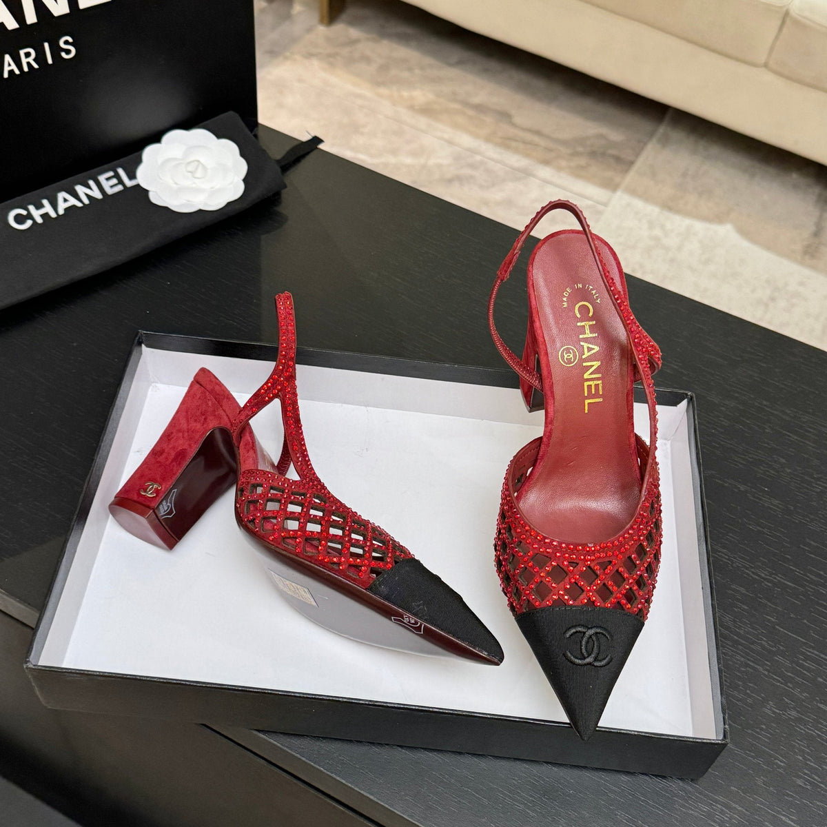 CC 26s Rhinestone Pointed-Toe Shoe Red Black Suede Canvas 907705