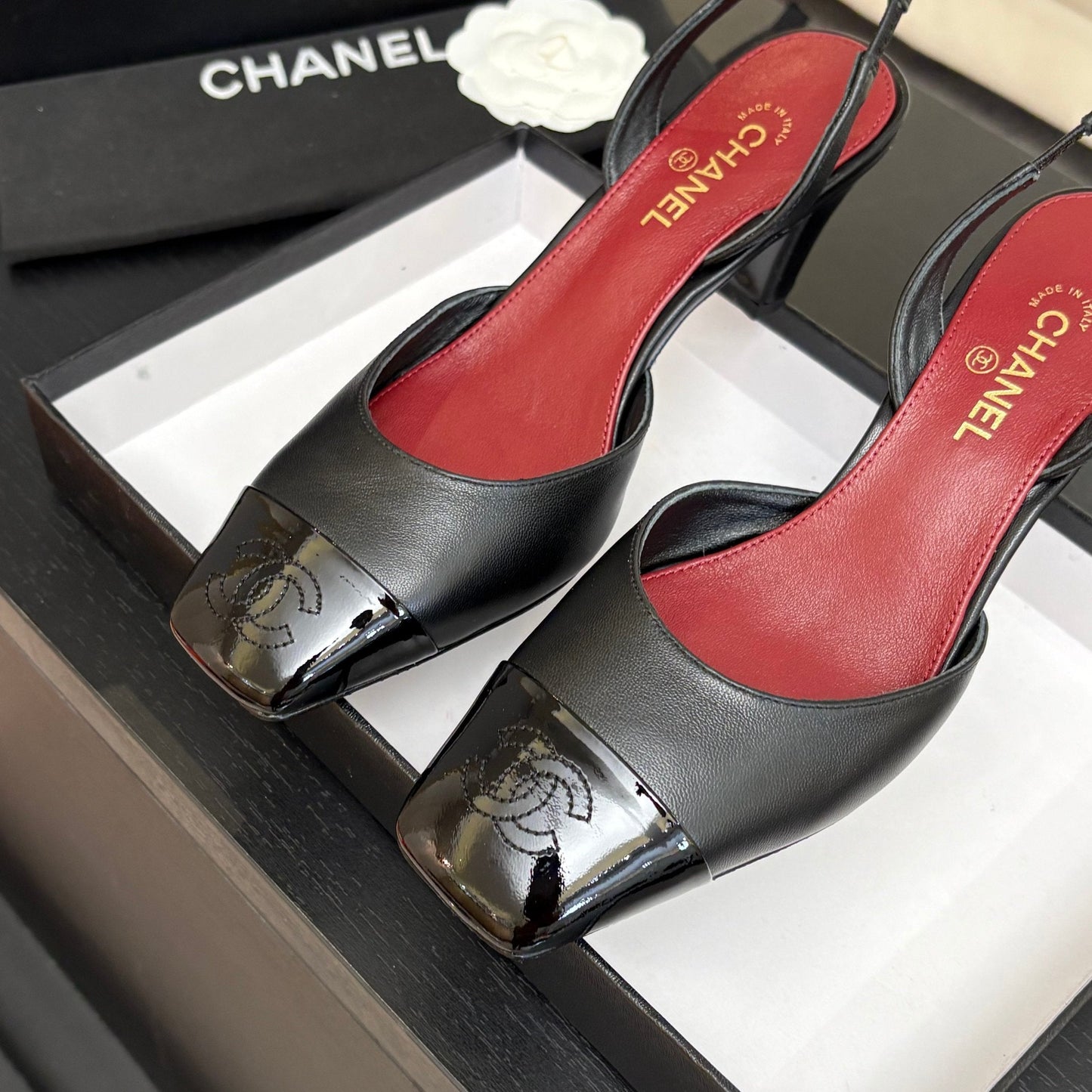 CC 26s Square Cap Toe Slingback 7cm Black Lambskin Patent Leather 958026