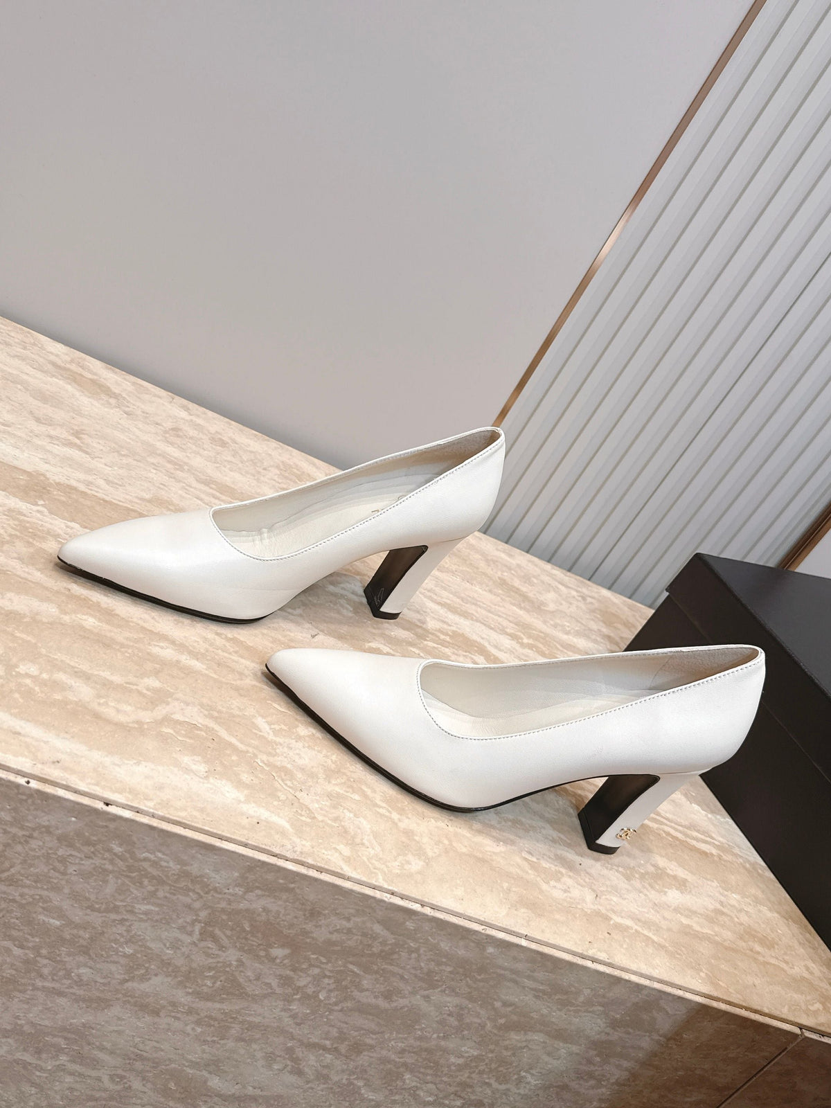 CC Métiers d’art 2026 Pumps 9.5cm White Sheepskin 898966