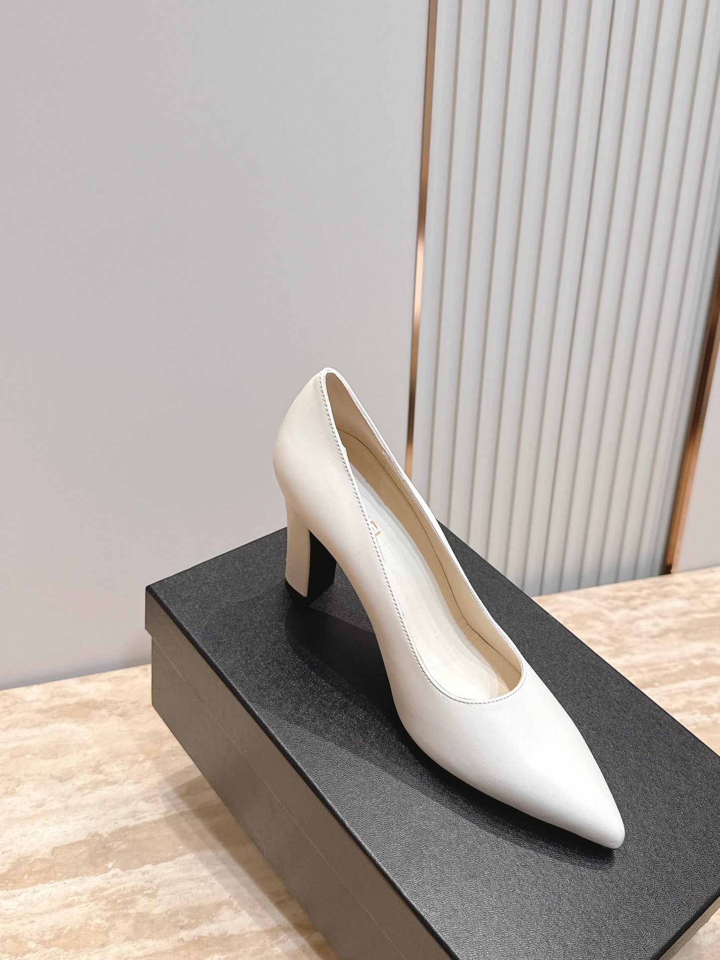 CC Métiers d’art 2026 Pumps 9.5cm White Sheepskin 898966