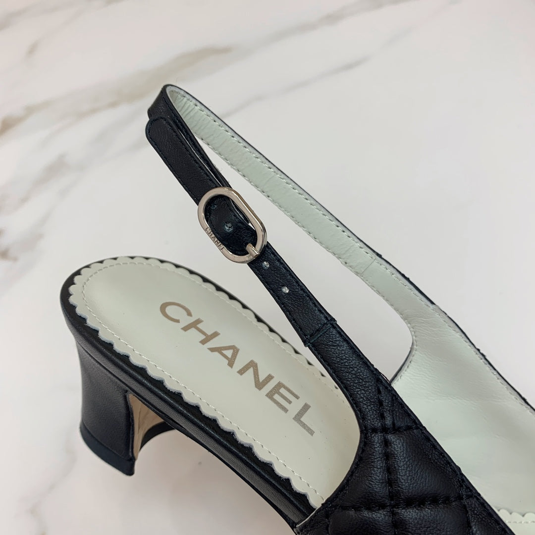 CC 26s Slingback 4.5cm Chain Black Quilted Lambskin 792608