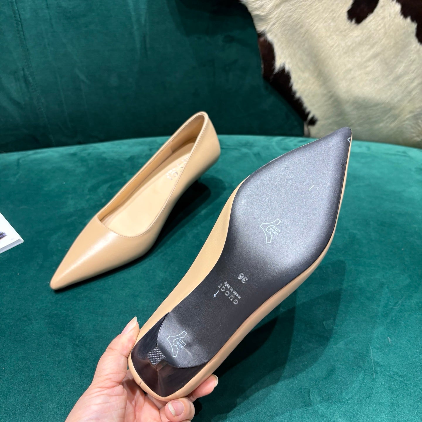 GG Pointed-Toe Slingback Light Beige Leather 741257