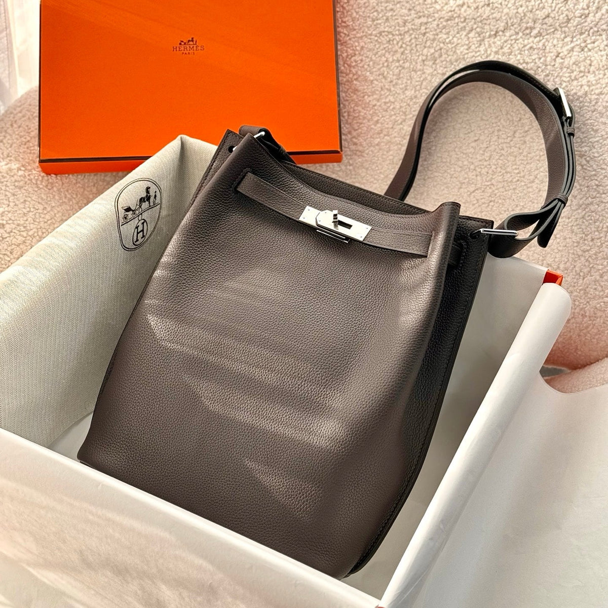 HM So Kelly Shoulder Bag 22cm Etoupe Cowhide 284532