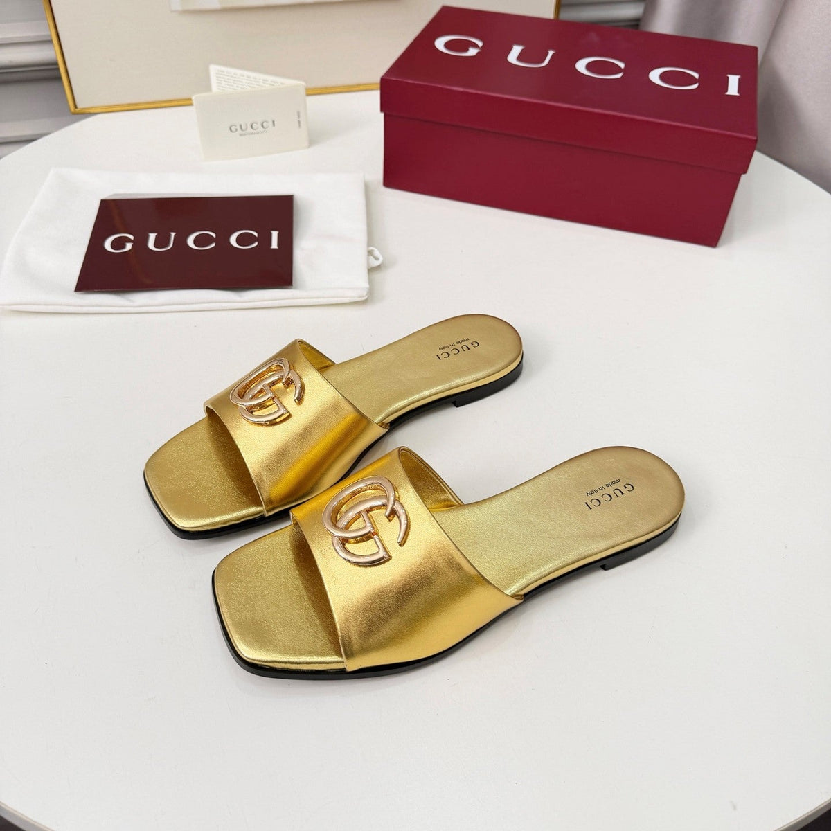 GG 2026 Early Spring Mule Gold Sheepskin 688517