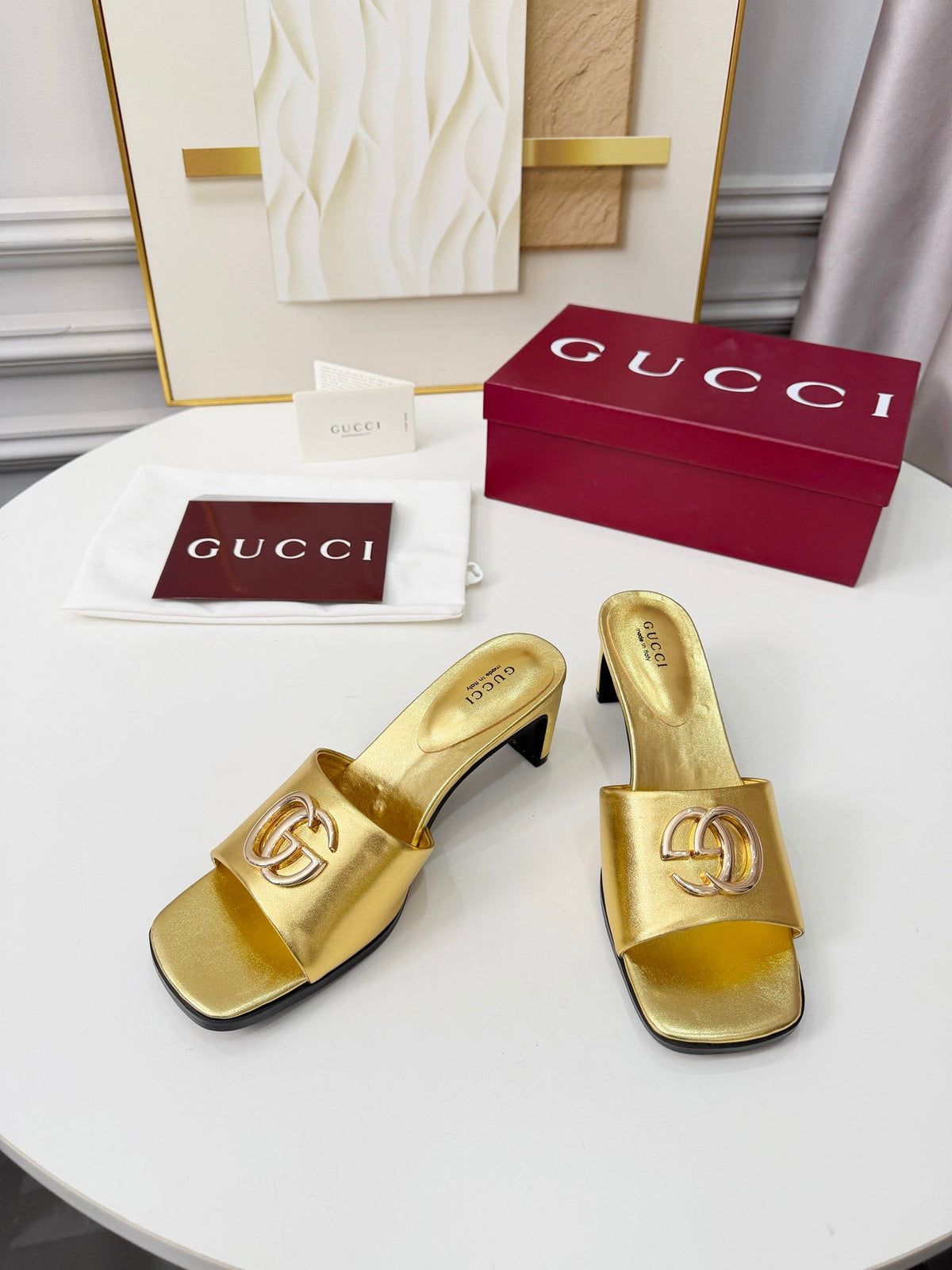 GG 2026 Early Spring Sandals Gold Sheepskin 688529