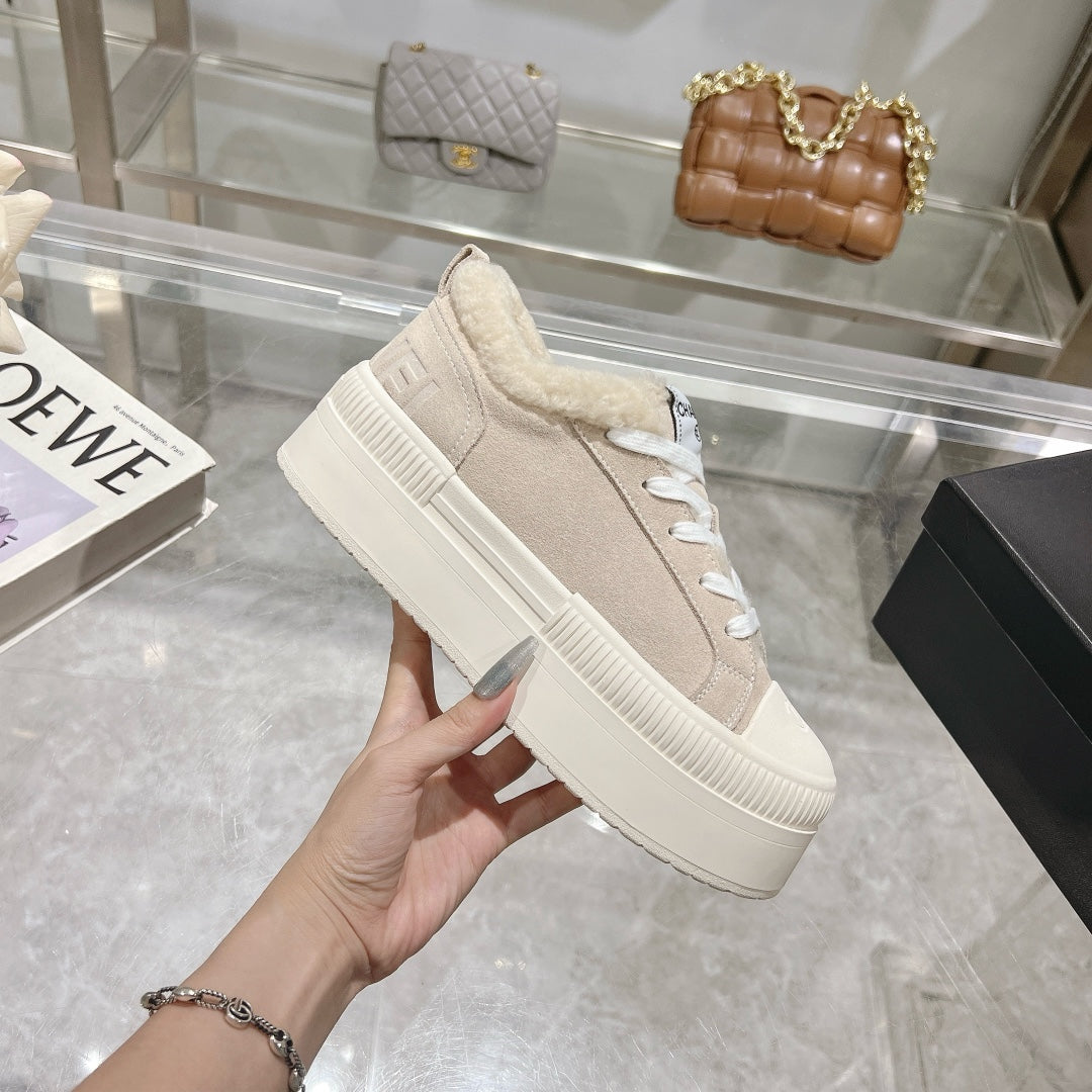 CC Sneaker Milky Beige Suede Wool Lining