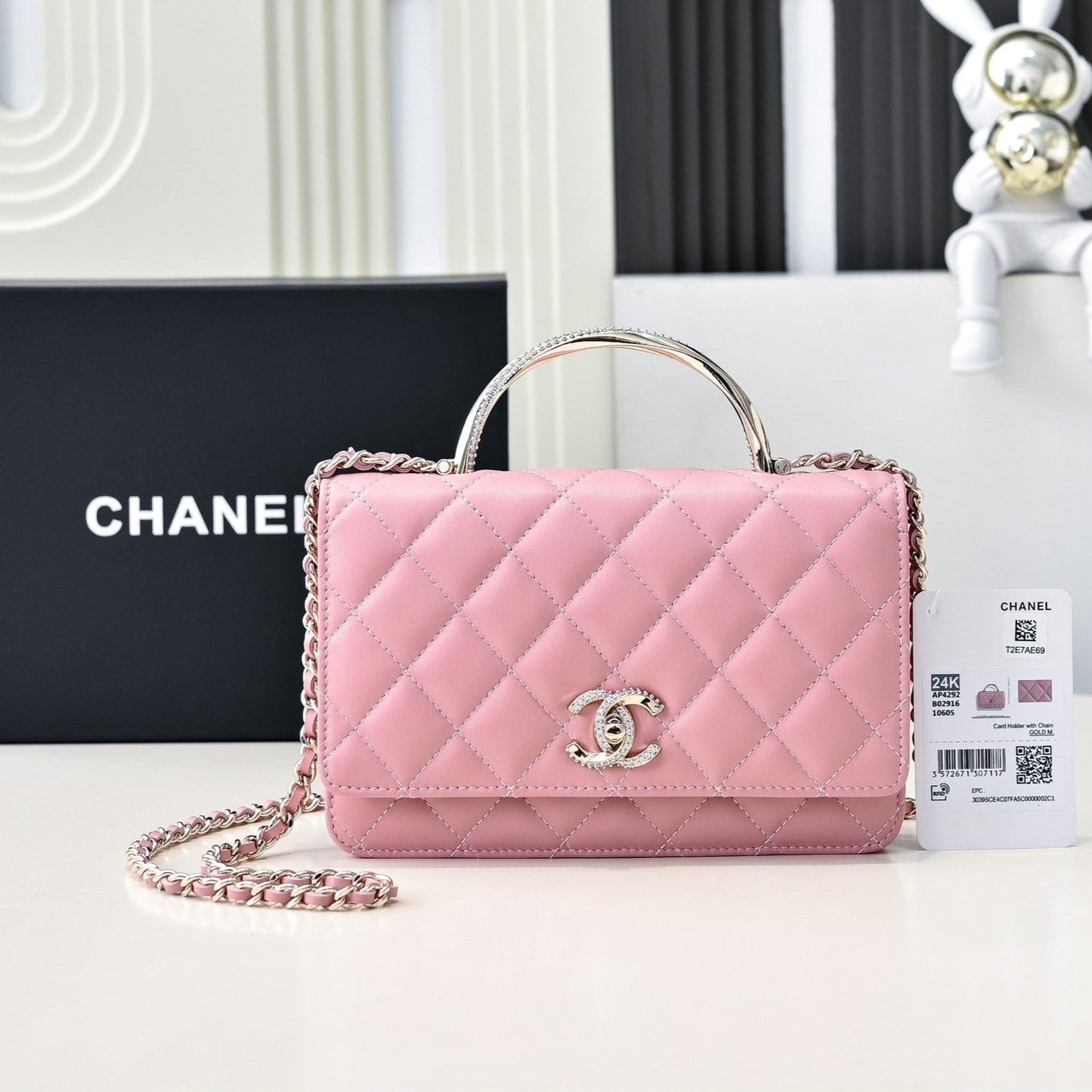 CC 24K Woc Top Handle 19cm Pink Lambskin Light Gold Hardware