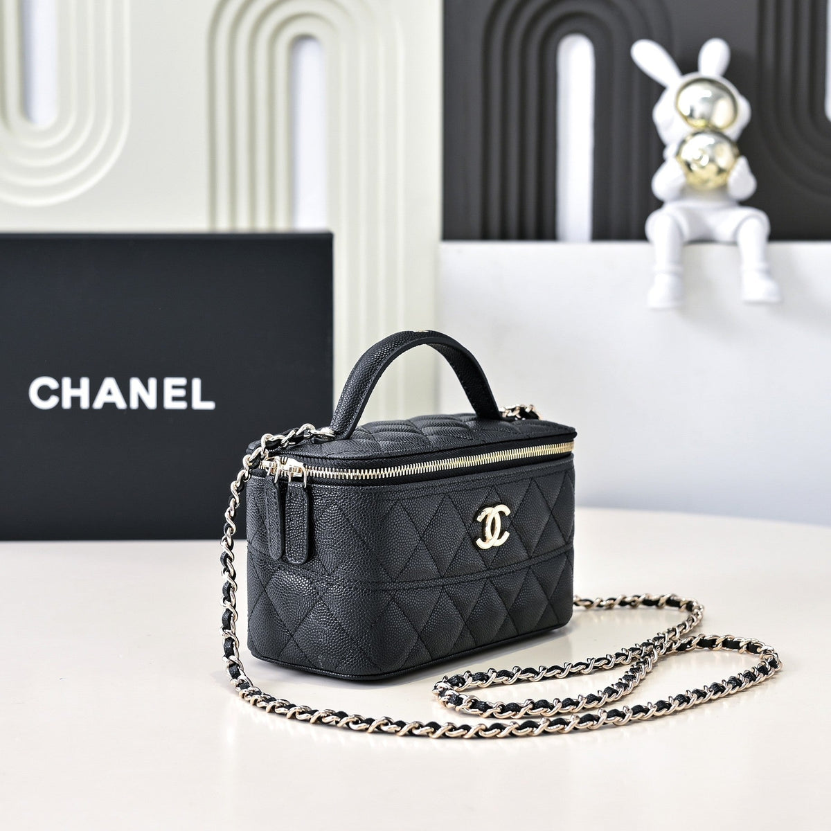 CC 25C Vanity Case Black Caviar Leather 286273
