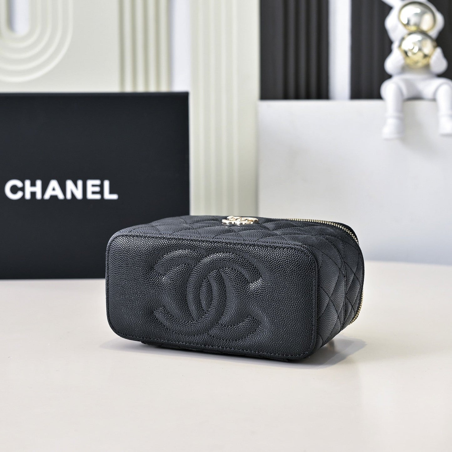 CC 25C Vanity Case Black Caviar Leather 286273