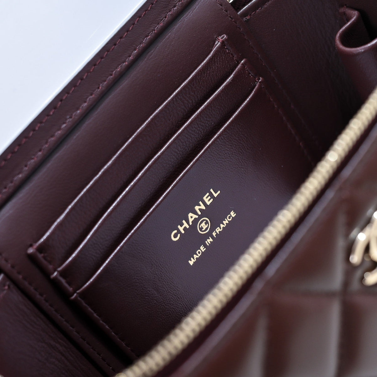 CC 26s Vanity Case Deep Burgundy Quilted Lambskin 286282