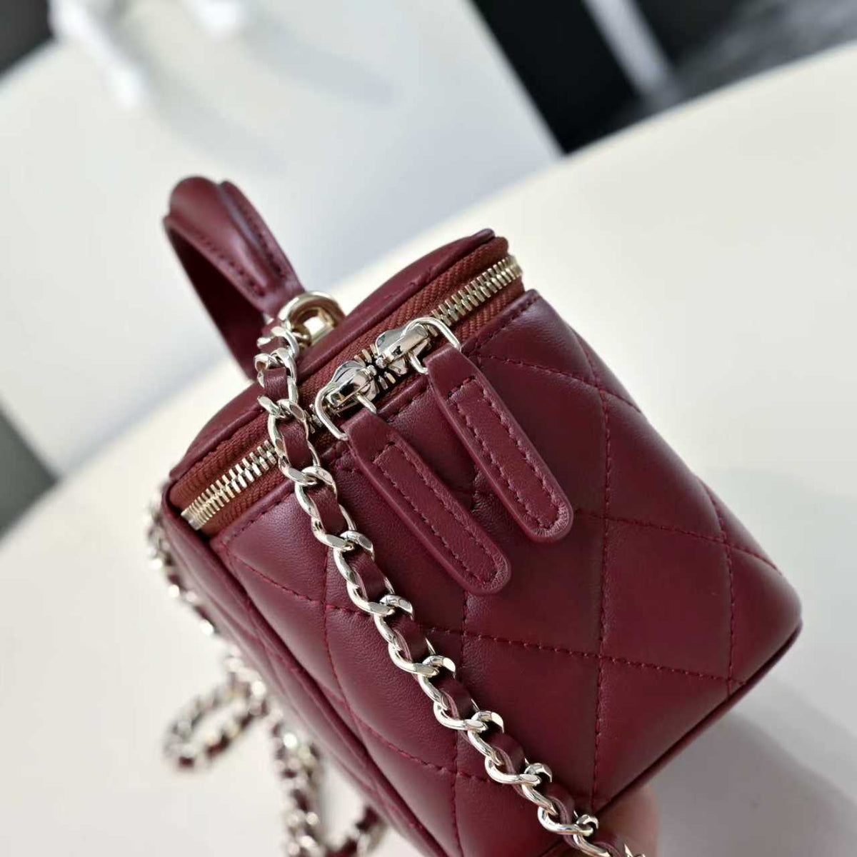 CC 26s Vanity Case Burgundy Quilted Lambskin 286285
