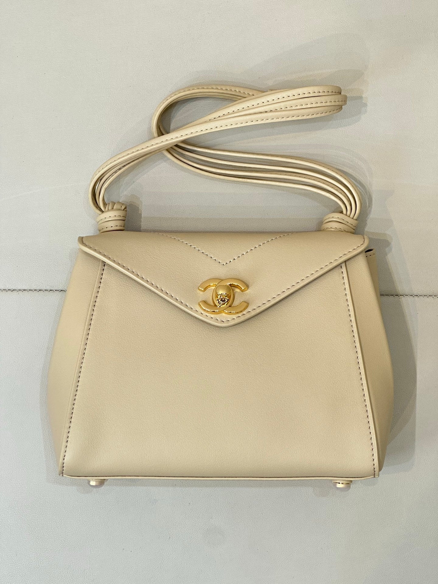 CC 26A Métiers d’Art Envelope Bag Beige Lambskin