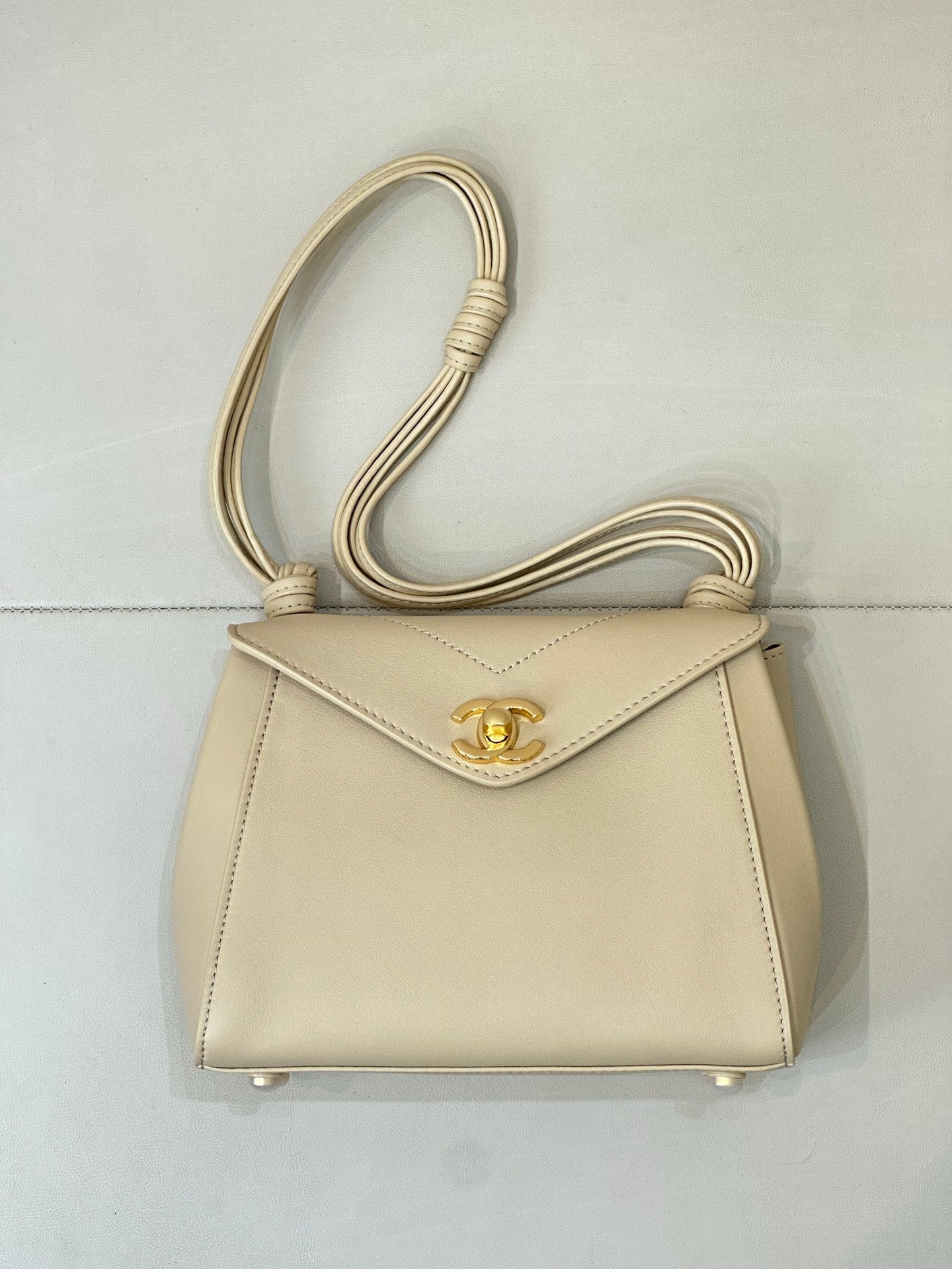 CC 26A Métiers d’Art Envelope Bag Beige Lambskin