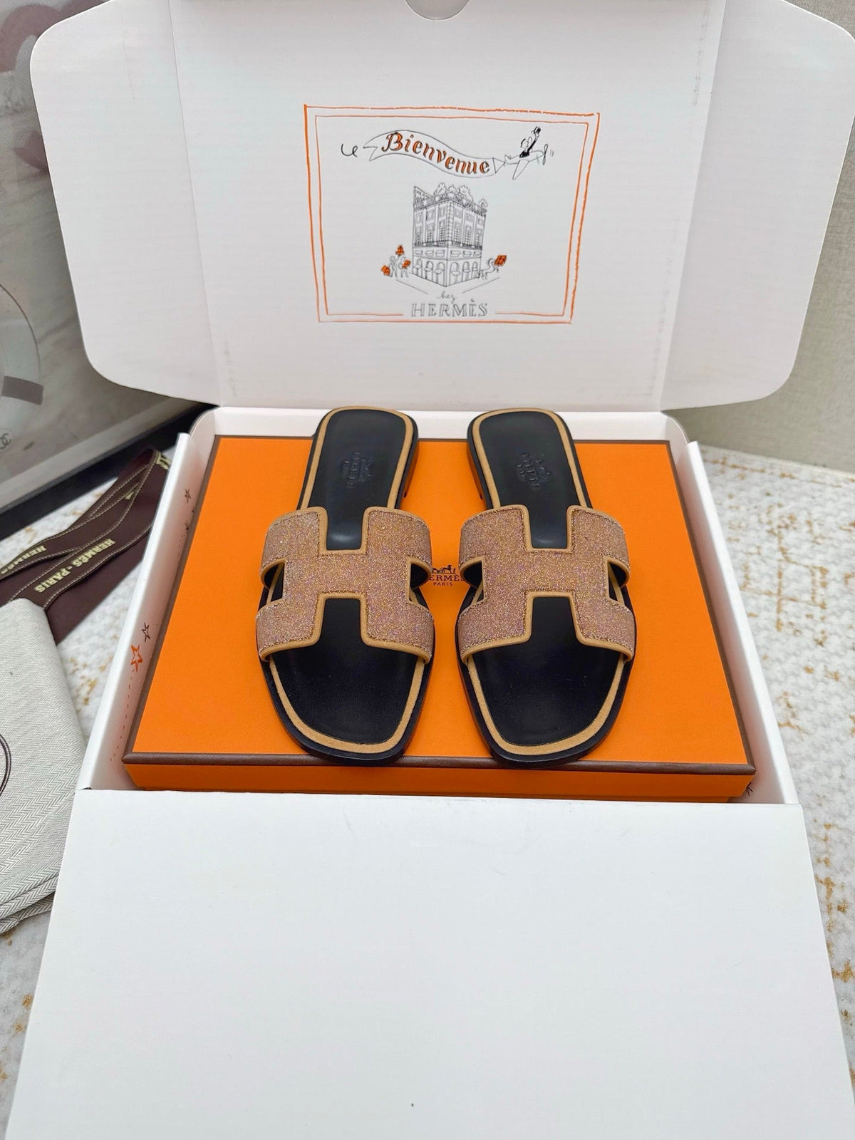 HM 26ss Oran Sandals Rose Bronze Rhinestone Cowhide 625264