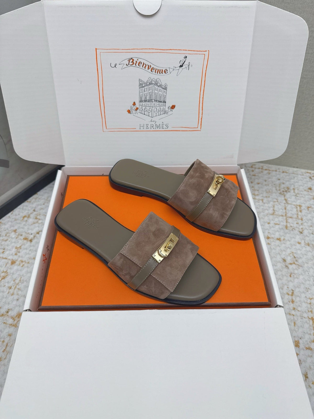 HM 26ss Oasis Sandals Brown Suede Cowhide 625146