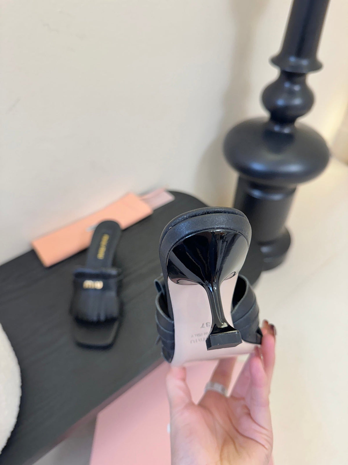 MIU 26ss High Heel Sandals 50 Black Sheepskin 627359