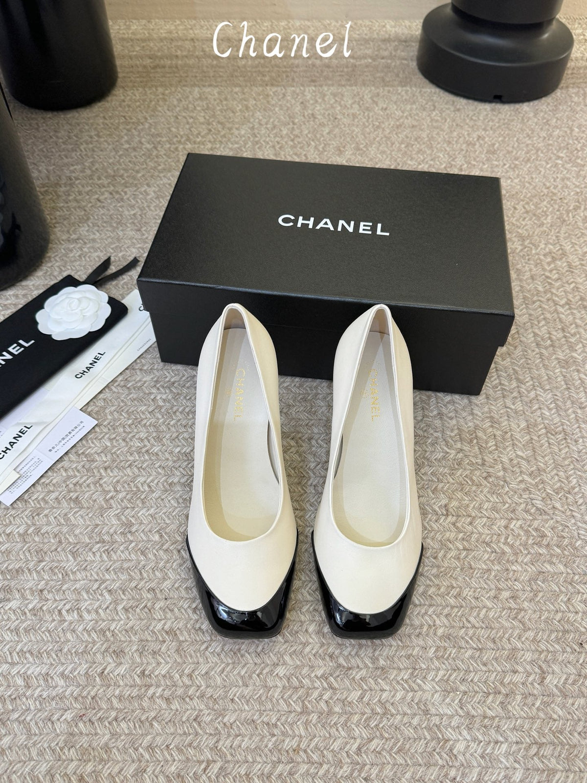 CC 26s Square Toe Pump White Sheepskin 835681