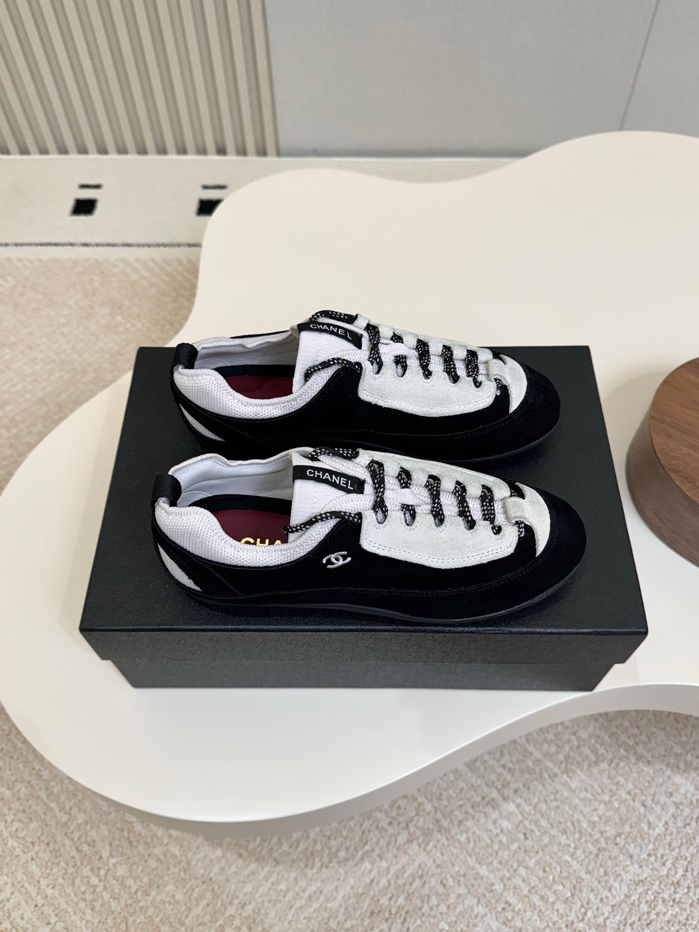 CC Métiers d’art 2026 Sneakers Black White Suede 859563