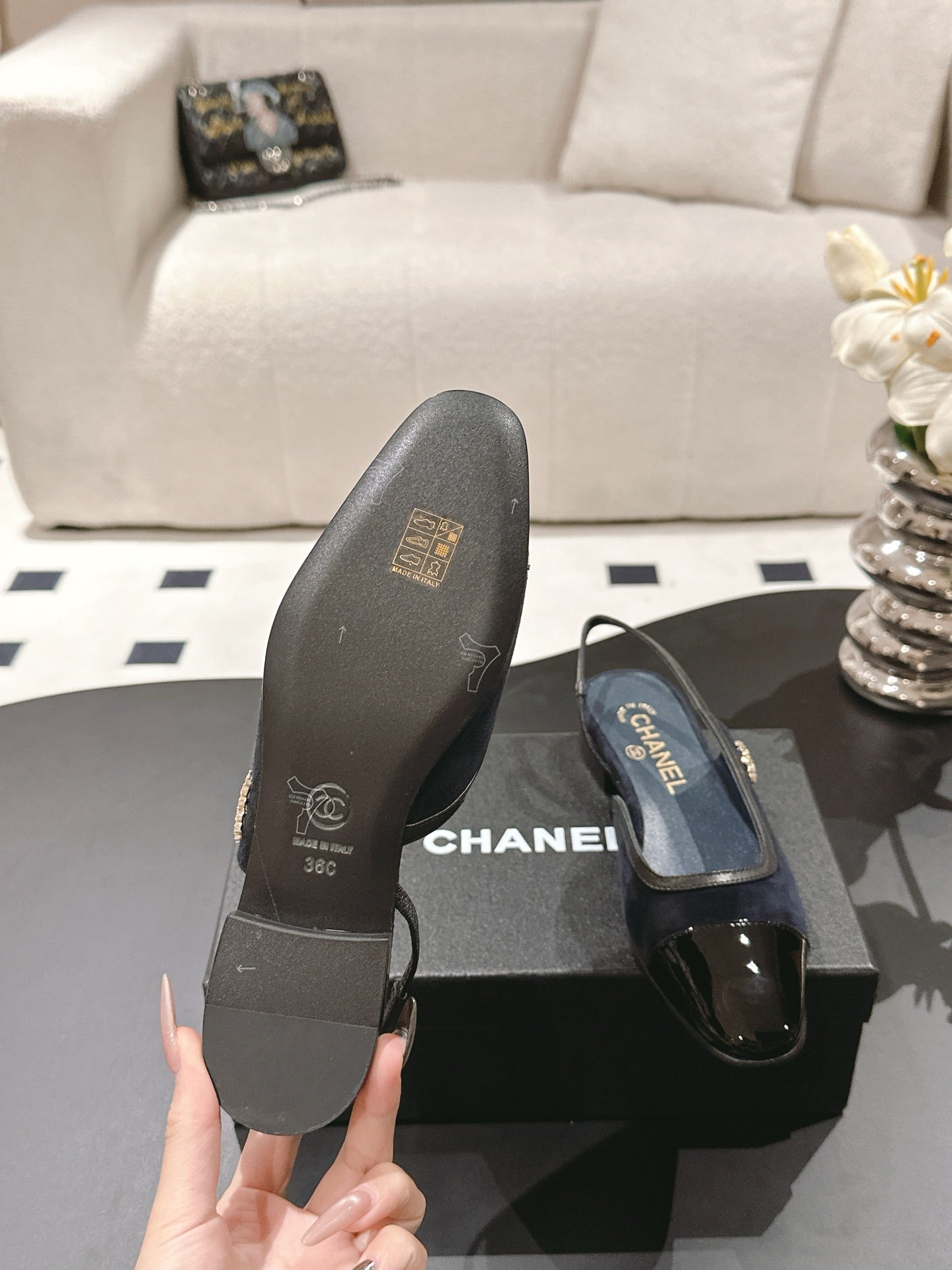 cc 2024k slingback 30mm dark blue suede black pattern calfskin 237501