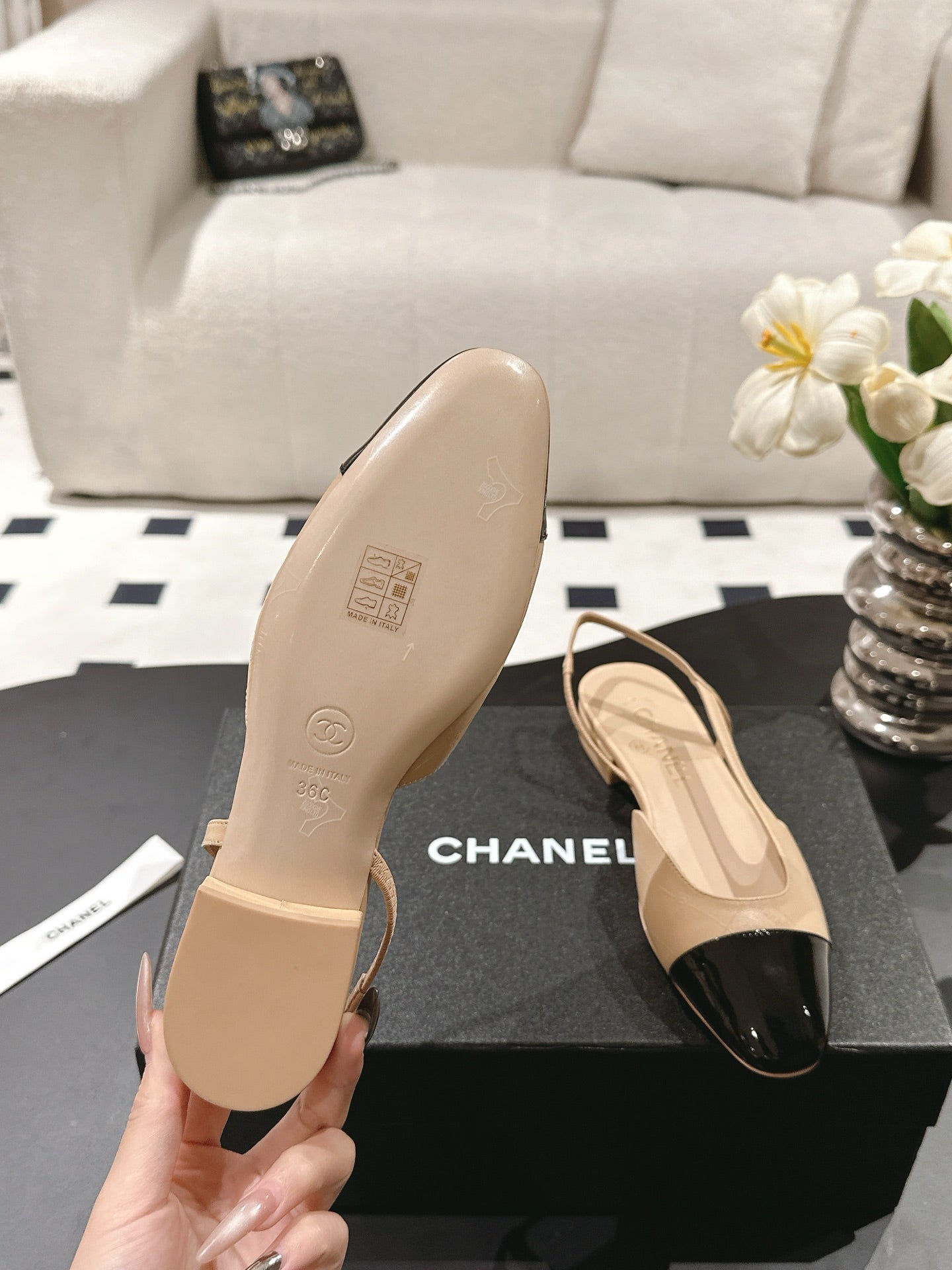 cc 25c slingback flat 15mm cross line pattern beige lambskin 237490