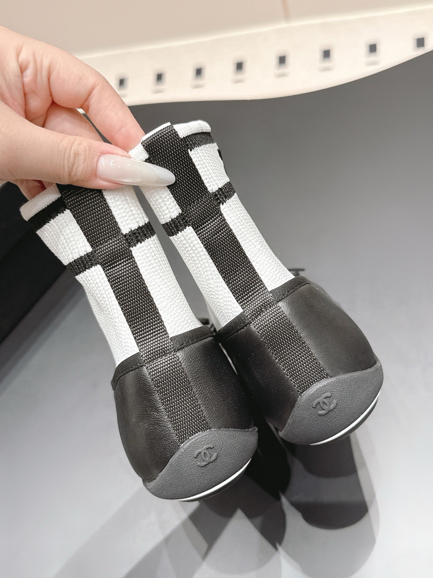 CC 26s Sneakers Black White Lambskin Mesh 922675