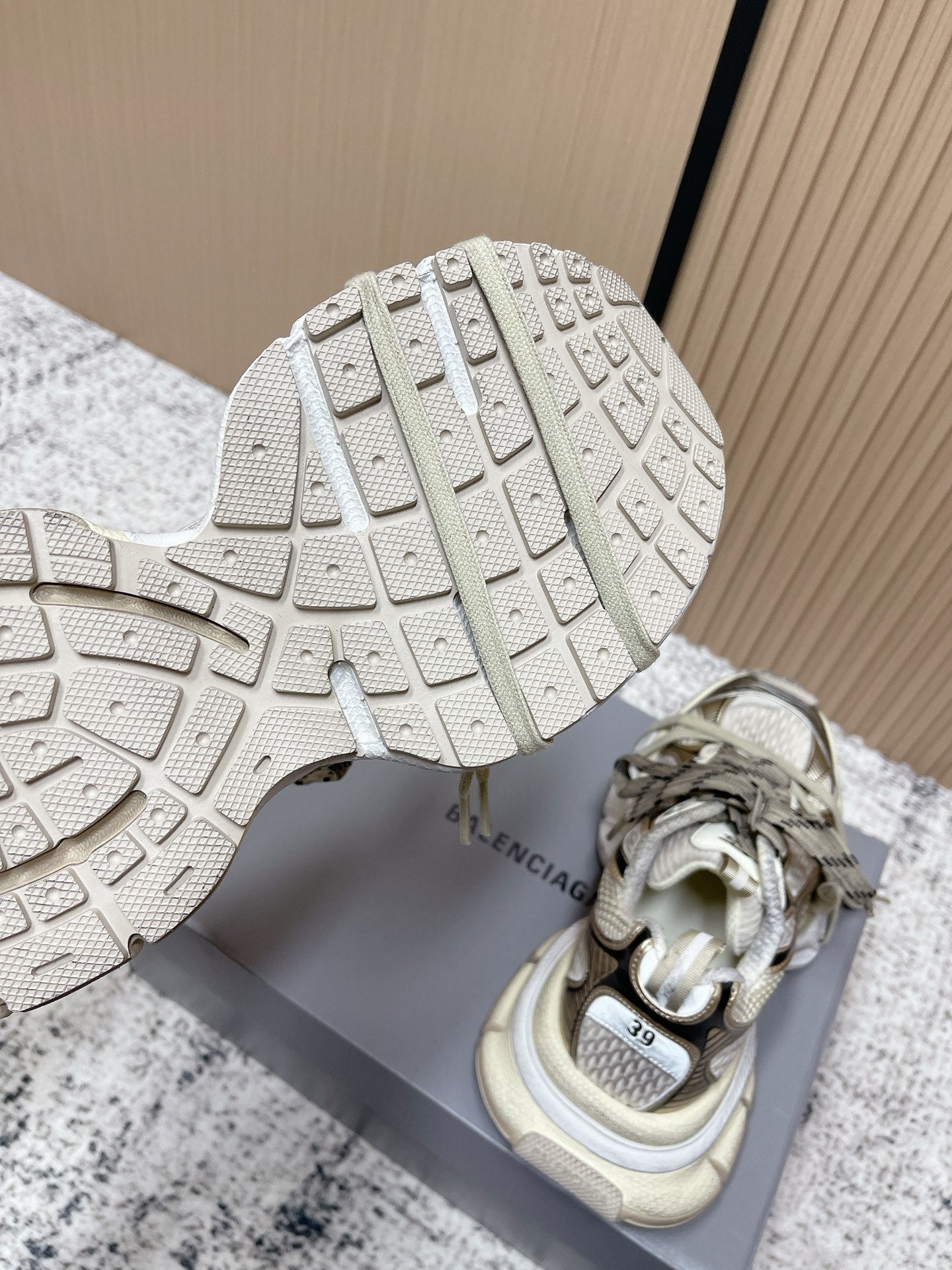 Balenciaga Sneaker Mesh Lace-up Cream Gray Fabric 534182
