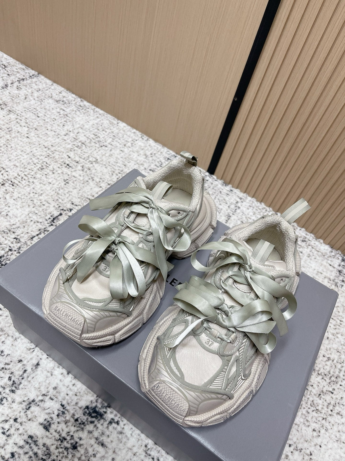 Balenciaga Sneaker Mesh Lace-up Light Gray Fabric 534185