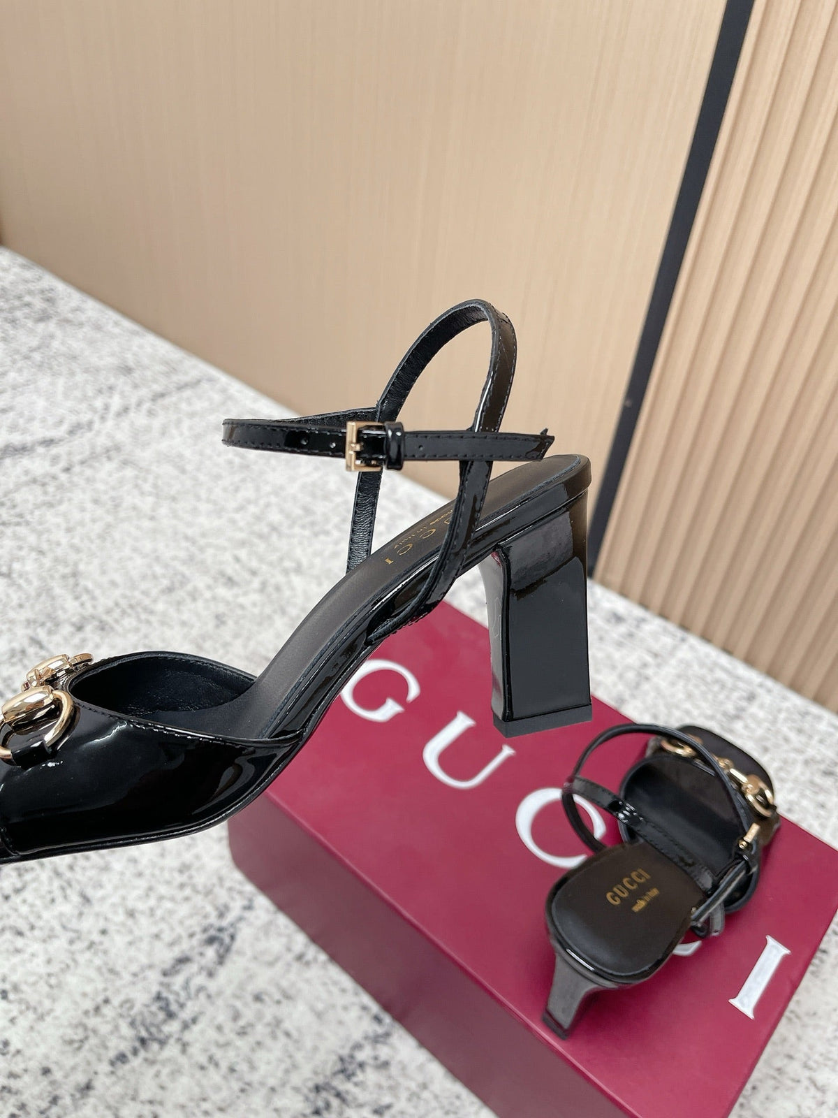 GG Signora Sandals 8.5cm Black Shiny Leather 752220