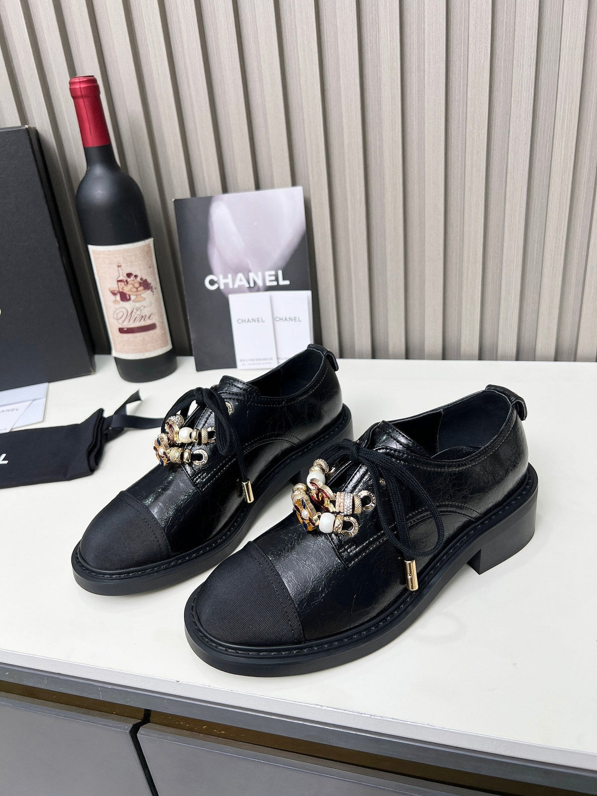 CC Flat Shoe Black Shiny Aged Calfskin