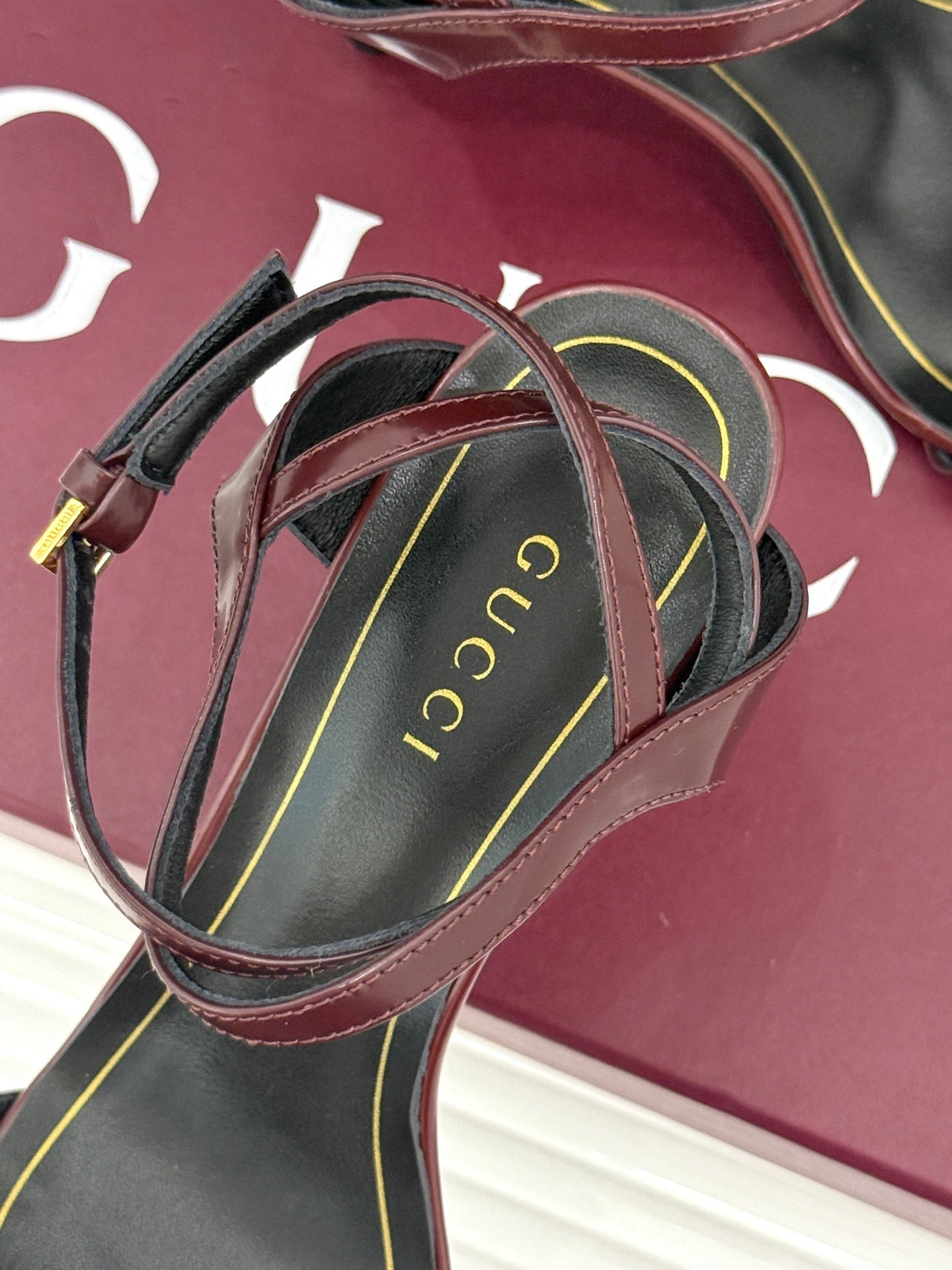 GG Castello Sandals 7.5cm Burgundy Leather 886482