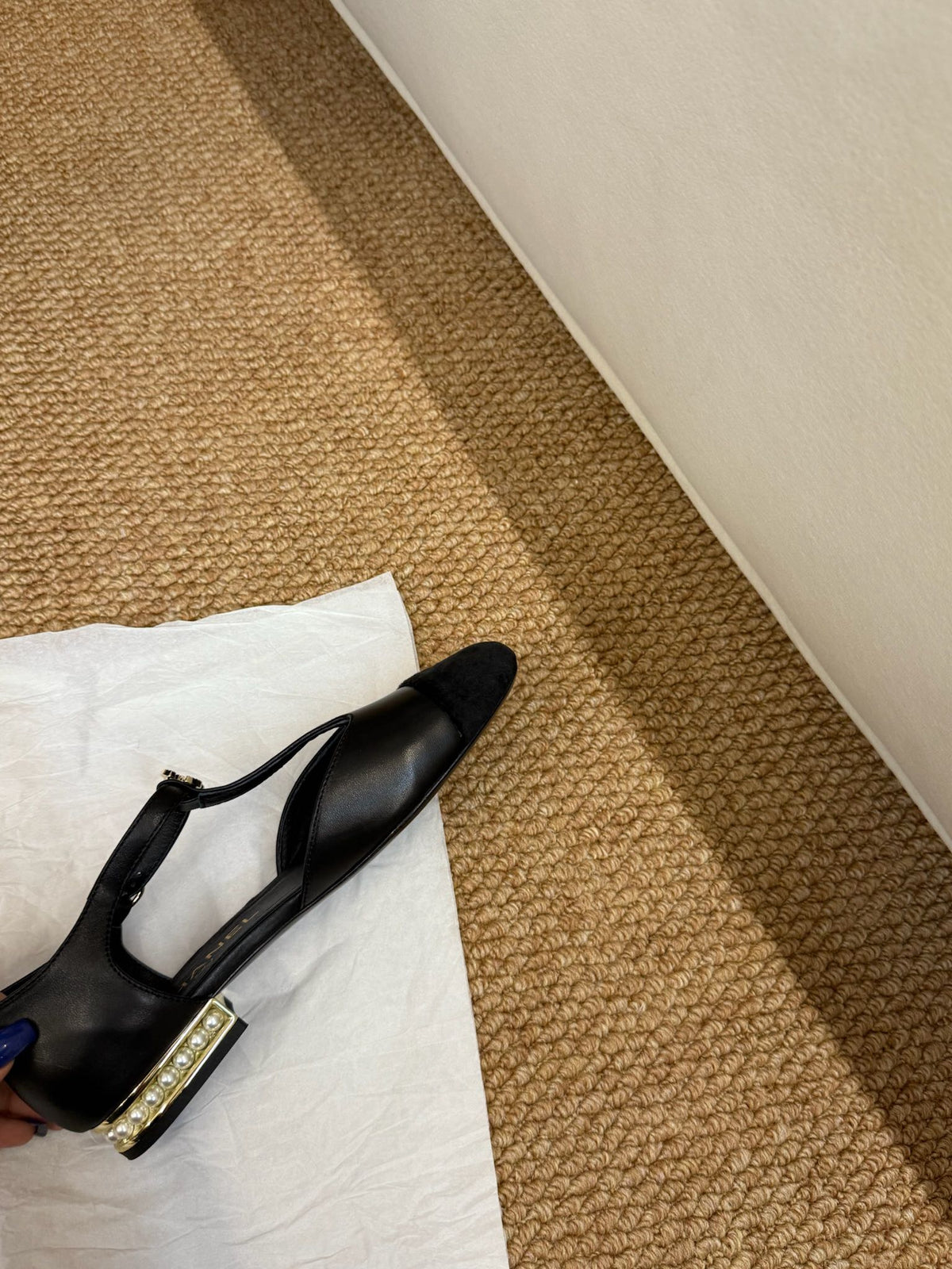 CC 26s Slingback Shoes In Black Calfskin And Suede Gold Hardware