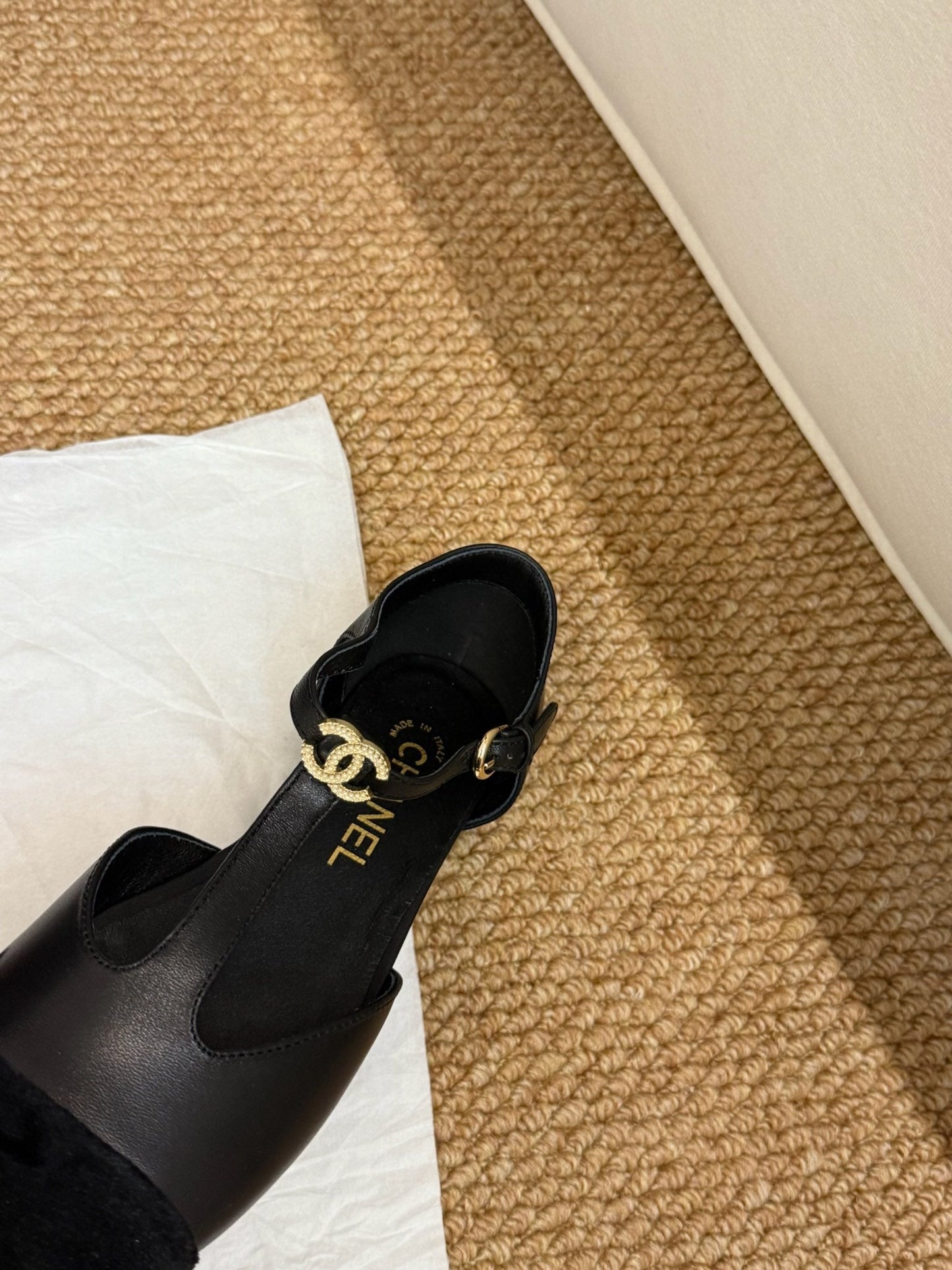 CC 26s Slingback Shoes In Black Calfskin And Suede Gold Hardware
